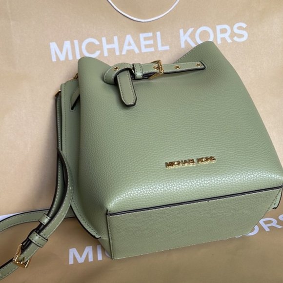 Michael Kors Emilia Small Bucket Bag Messenger Leather Light Sage - Picture 15 of 16